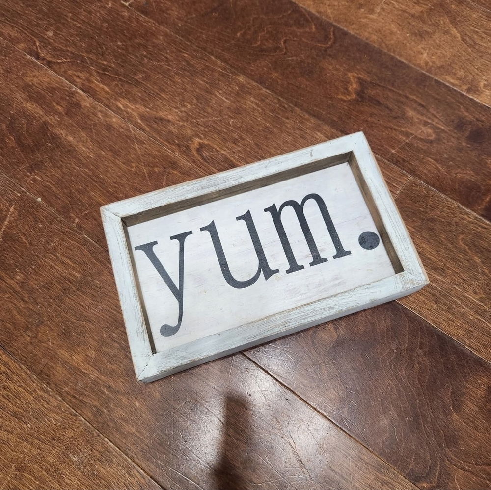 Yum Sign